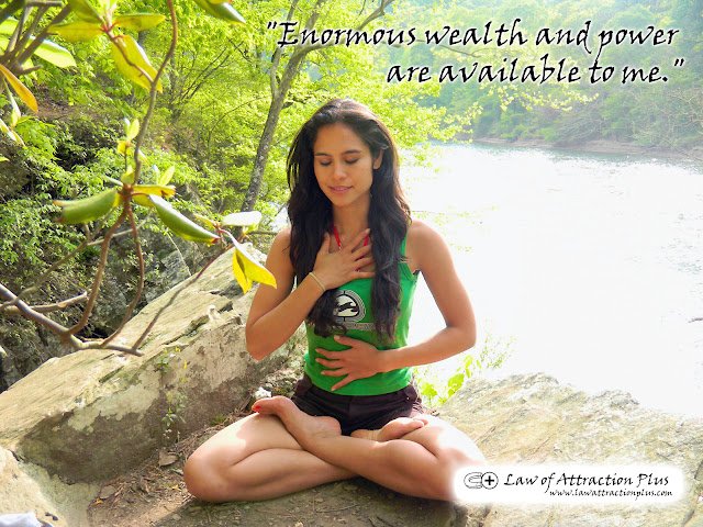 "Enormous wealth and power are available to me." (Wallpaper + Decree) Free Law of Attraction Wallpaper with Decree and Positive Affirmation
