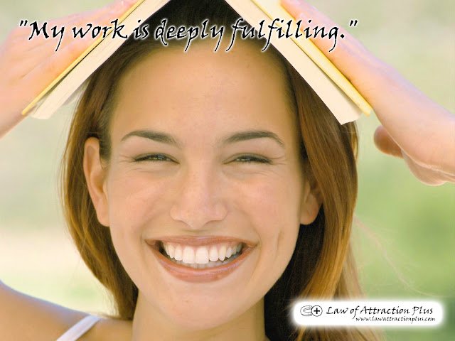 "My work is deeply fulfilling." (Wallpaper + Decree) Free Law of Attraction Wallpaper with Decree and Positive Affirmation
